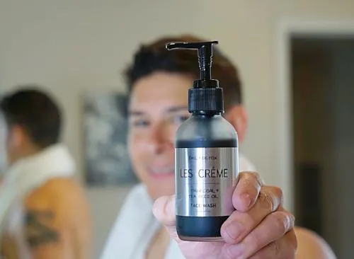 Daily Detox Face Wash- With Charcoal - For every skin type: Men & Women